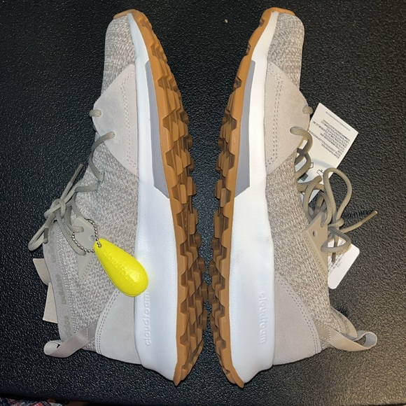 adidas Quesa running shoes. NWT - Picture 3 of 7